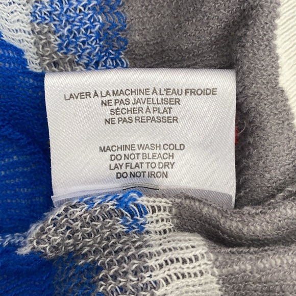 Amnesia Multicolor Crew Neck Sweater - Picture 9 of 9